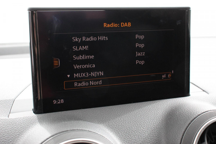 Audi Q2 30 TFSI Sport Prestige plus Navigatie Apple Carplay/Android Auto Climatronic PDC V+A LMV Adaptive cruise control
