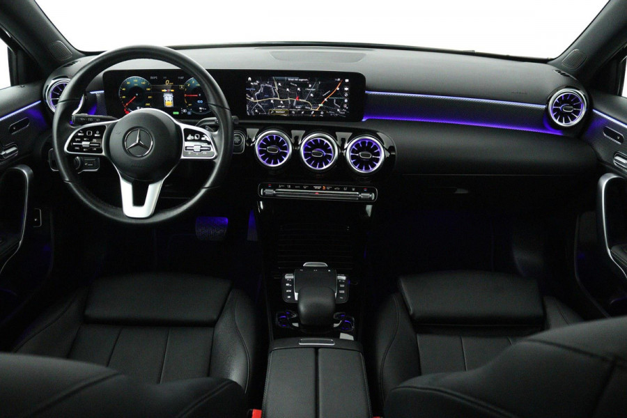 Mercedes-Benz A-Klasse 250 e Business Solution Luxury Limited (PANORAMADAK, STOELVERWARMING, SFEERVERLICHTING. ELEKTR STOELEN)