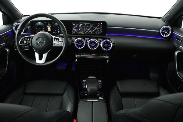 Mercedes-Benz A-Klasse 250 e Business Solution Luxury Limited (PANORAMADAK, STOELVERWARMING, SFEERVERLICHTING. ELEKTR STOELEN)