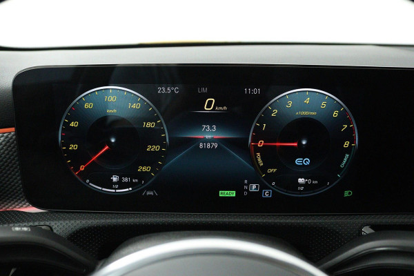 Mercedes-Benz A-Klasse 250 e Business Solution Luxury Limited (PANORAMADAK, STOELVERWARMING, SFEERVERLICHTING. ELEKTR STOELEN)
