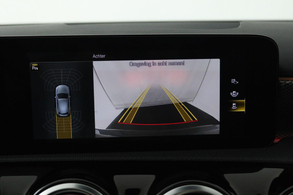 Mercedes-Benz A-Klasse 250 e Business Solution Luxury Limited (PANORAMADAK, STOELVERWARMING, SFEERVERLICHTING. ELEKTR STOELEN)