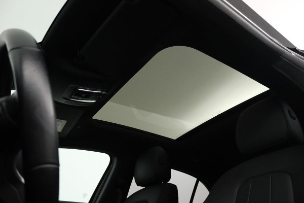 Mercedes-Benz A-Klasse 250 e Business Solution Luxury Limited (PANORAMADAK, STOELVERWARMING, SFEERVERLICHTING. ELEKTR STOELEN)