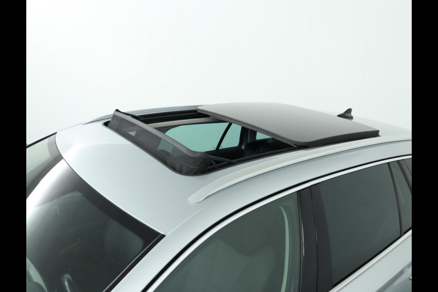 Škoda Octavia Combi 1.5 TSI First Edition|Pano|HUD|ACC|LED|Trekhaak