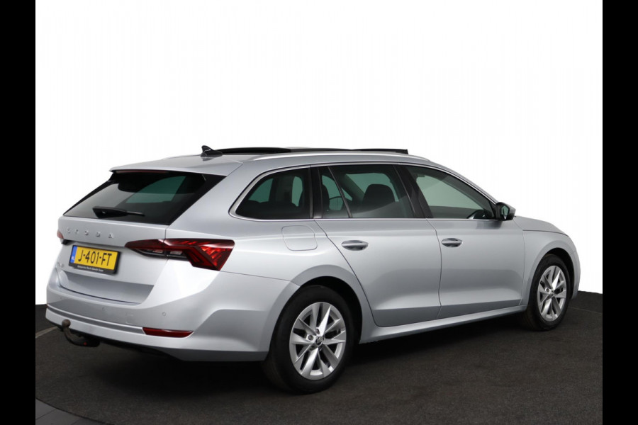 Škoda Octavia Combi 1.5 TSI First Edition|Pano|HUD|ACC|LED|Trekhaak