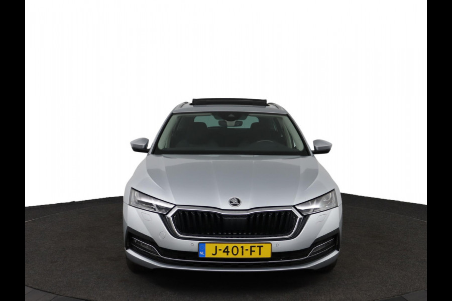 Škoda Octavia Combi 1.5 TSI First Edition|Pano|HUD|ACC|LED|Trekhaak