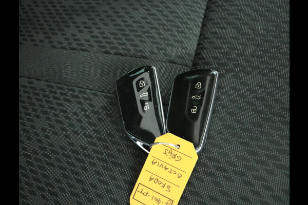 Škoda Octavia Combi 1.5 TSI First Edition|Pano|HUD|ACC|LED|Trekhaak