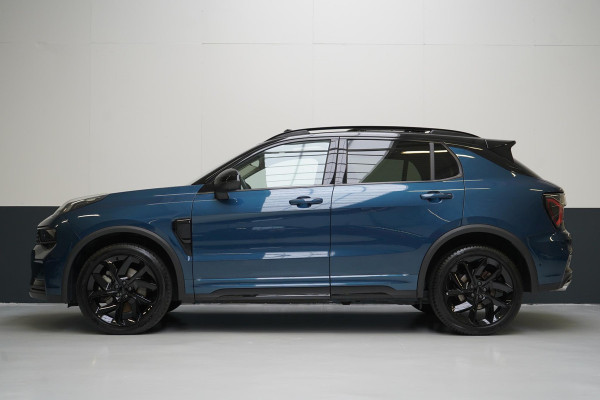 Lynk & Co 01 1.5 | Zwart optiek | Panoramadak | Navigatie | Memory | Apple CarPlay