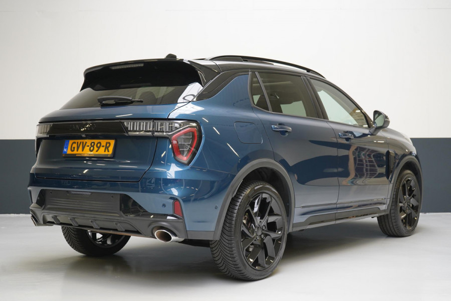 Lynk & Co 01 1.5 | Zwart optiek | Panoramadak | Navigatie | Memory | Apple CarPlay