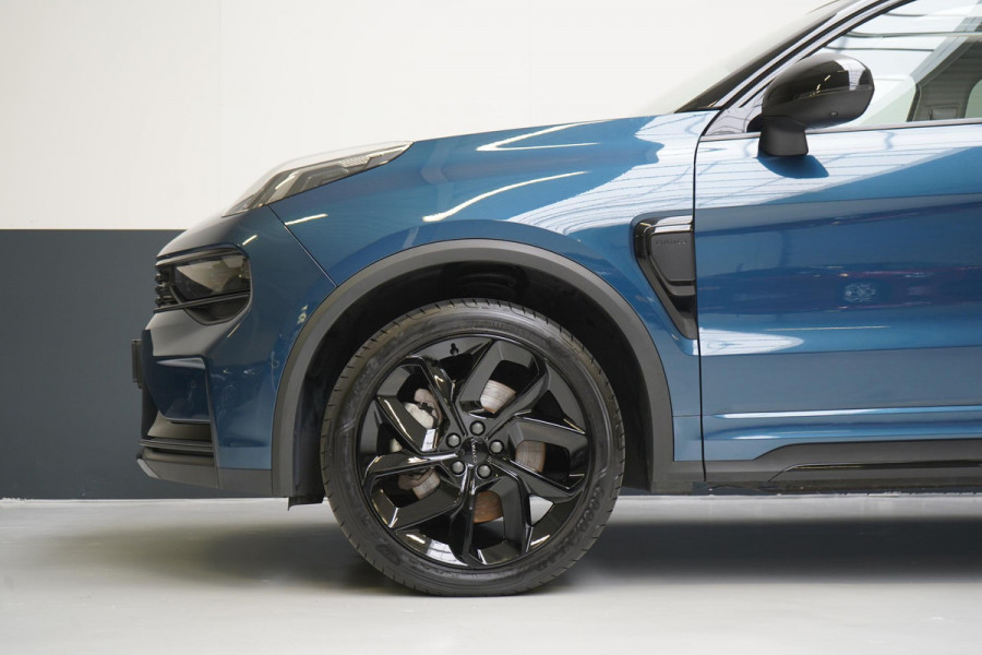 Lynk & Co 01 1.5 | Zwart optiek | Panoramadak | Navigatie | Memory | Apple CarPlay