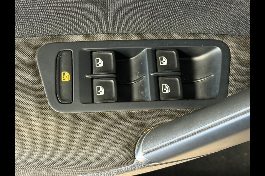 Volkswagen Golf 1.4 TSI Business AUT. PANORAMADAK NAVIGATIE ERGO ACTIVE PDC AIRCO CRUISE STOELVERWARMING KEYLESS-GO