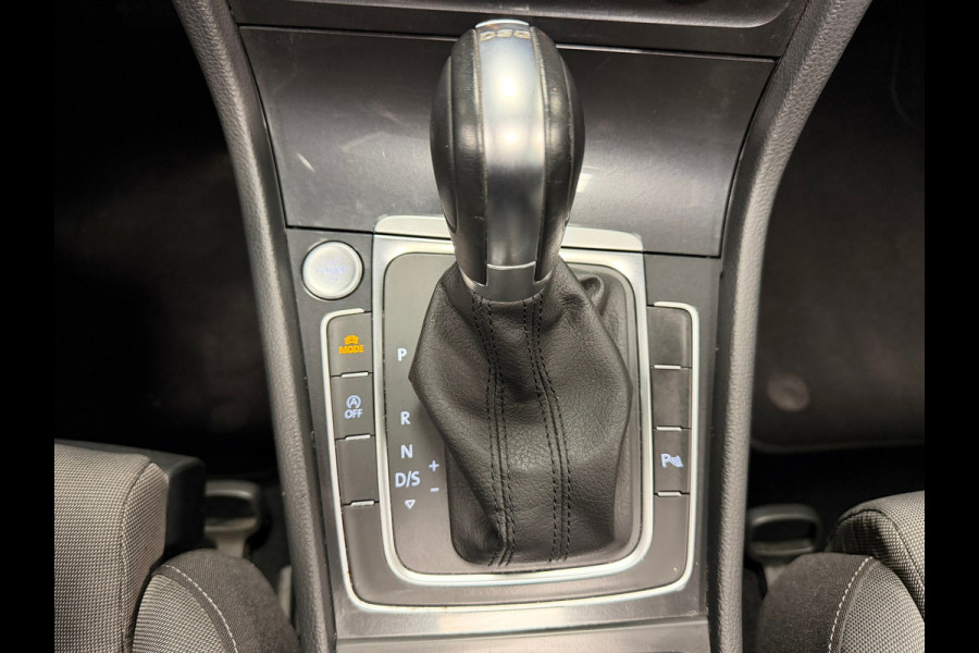 Volkswagen Golf 1.4 TSI Business AUT. PANORAMADAK NAVIGATIE ERGO ACTIVE PDC AIRCO CRUISE STOELVERWARMING KEYLESS-GO