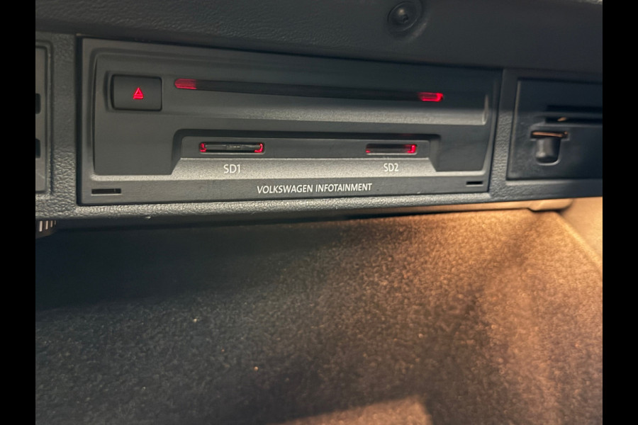 Volkswagen Golf 1.4 TSI Business AUT. PANORAMADAK NAVIGATIE ERGO ACTIVE PDC AIRCO CRUISE STOELVERWARMING KEYLESS-GO