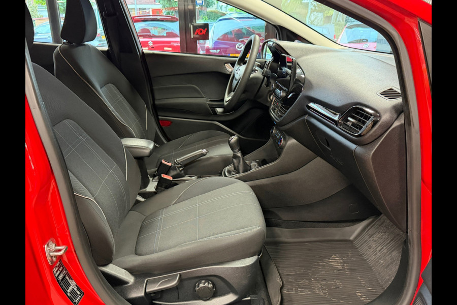 Ford Fiesta 1.1 Trend CAMERA APPLE CARPLAY STOELVERWARMING PDC AIRCO CRUISE