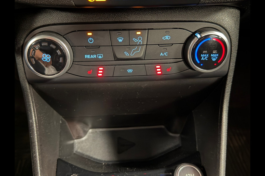 Ford Fiesta 1.1 Trend CAMERA APPLE CARPLAY STOELVERWARMING PDC AIRCO CRUISE