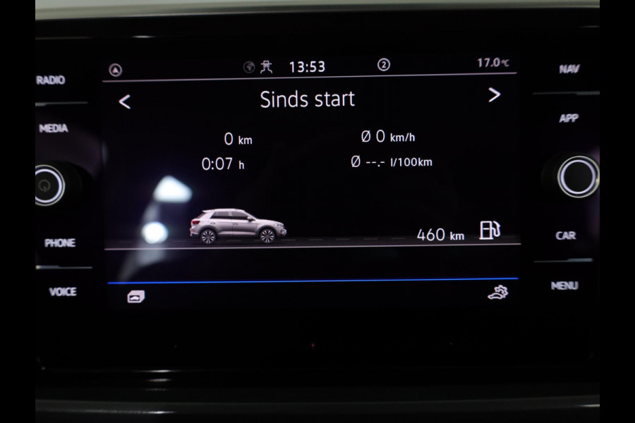 Volkswagen T-Roc 1.5 TSI Style 150 PK DSG | Trekhaak afneembaar | Navigatie | Stoel verwarming en massage | Alcantara |