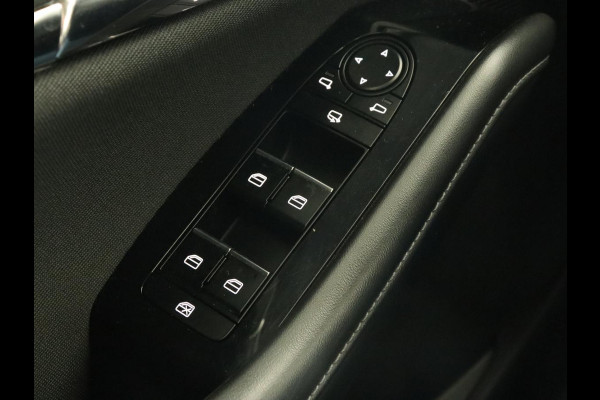 Mazda CX-30 2.0 eSkyActiv-X Comfort | Stoel & stuurverwarming | Head-Up | Adaptive cruise | Camera | Carplay | Full LED | Navigatie | Climate control