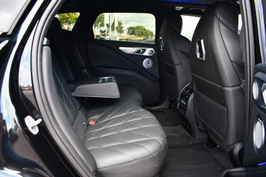 BMW XM V8 650pk 30kWH | B&W | Trekh | 23inch | DA-Prof | M-Drivers pack