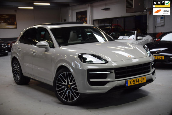 Porsche Cayenne 3.0 E-Hybrid Panoramadak|Nw.Model|Bose|Org.NL|Lane-Ass|360 view|