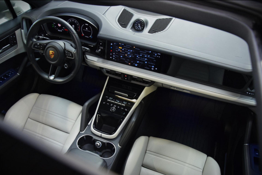 Porsche Cayenne 3.0 E-Hybrid Panoramadak|Nw.Model|Bose|Org.NL|Lane-Ass|360 view|