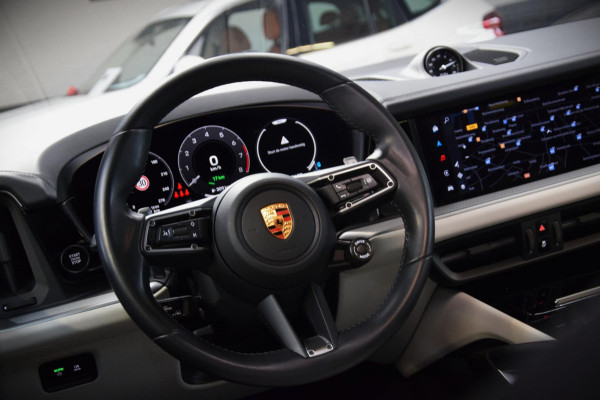 Porsche Cayenne 3.0 E-Hybrid Panoramadak|Nw.Model|Bose|Org.NL|Lane-Ass|360 view|