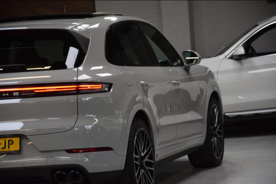Porsche Cayenne 3.0 E-Hybrid Panoramadak|Nw.Model|Bose|Org.NL|Lane-Ass|360 view|