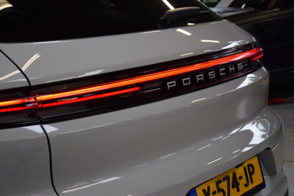 Porsche Cayenne 3.0 E-Hybrid Panoramadak|Nw.Model|Bose|Org.NL|Lane-Ass|360 view|