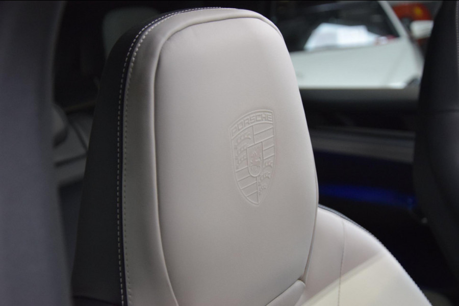 Porsche Cayenne 3.0 E-Hybrid Panoramadak|Nw.Model|Bose|Org.NL|Lane-Ass|360 view|