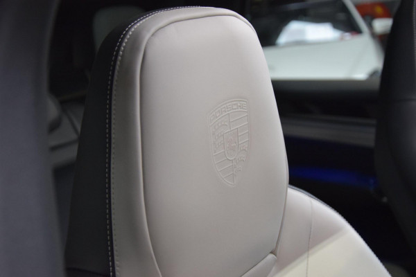 Porsche Cayenne 3.0 E-Hybrid Panoramadak|Nw.Model|Bose|Org.NL|Lane-Ass|360 view|
