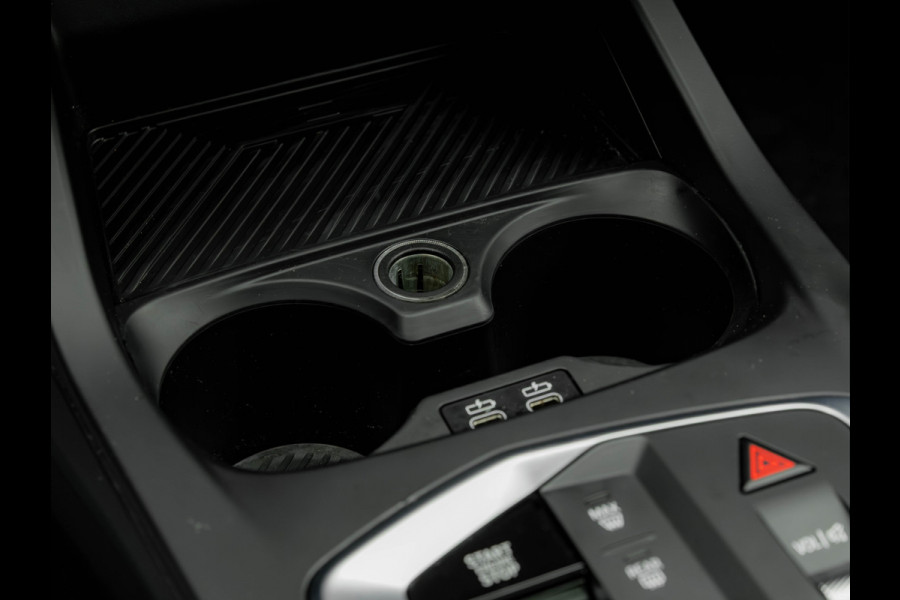 BMW 1-serie M135 xDrive M-Sport Pro - Pano - Harman Kardon - Driving Ass Plus