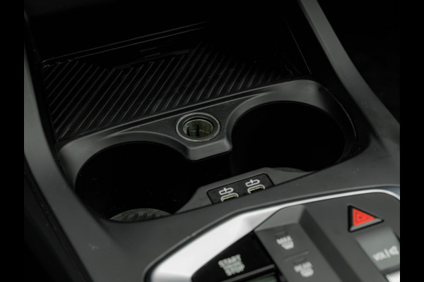 BMW 1-serie M135 xDrive M-Sport Pro - Pano - Harman Kardon - Driving Ass Plus