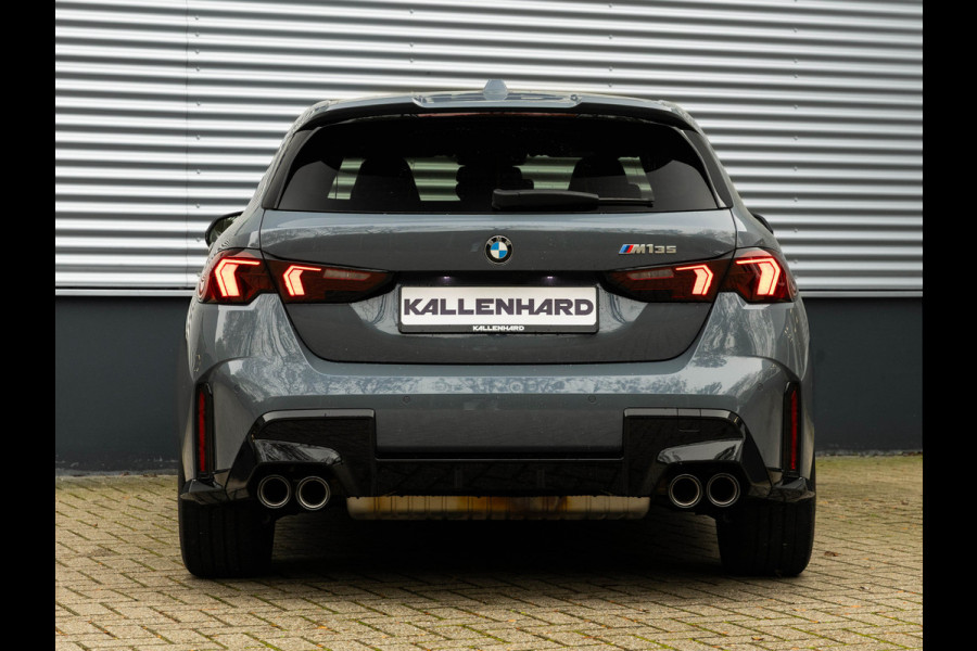 BMW 1-serie M135 xDrive M-Sport Pro - Pano - Harman Kardon - Driving Ass Plus