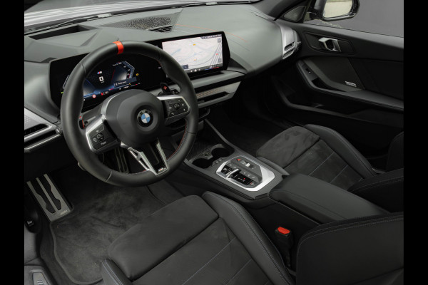 BMW 1-serie M135 xDrive M-Sport Pro - Pano - Harman Kardon - Driving Ass Plus