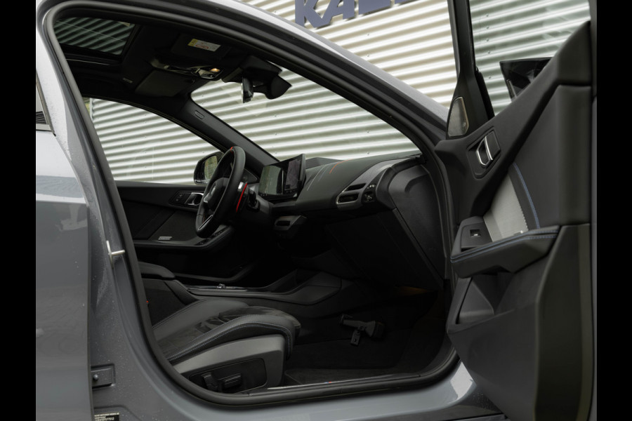 BMW 1-serie M135 xDrive M-Sport Pro - Pano - Harman Kardon - Driving Ass Plus