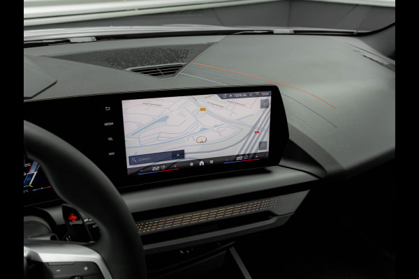 BMW 1-serie M135 xDrive M-Sport Pro - Pano - Harman Kardon - Driving Ass Plus
