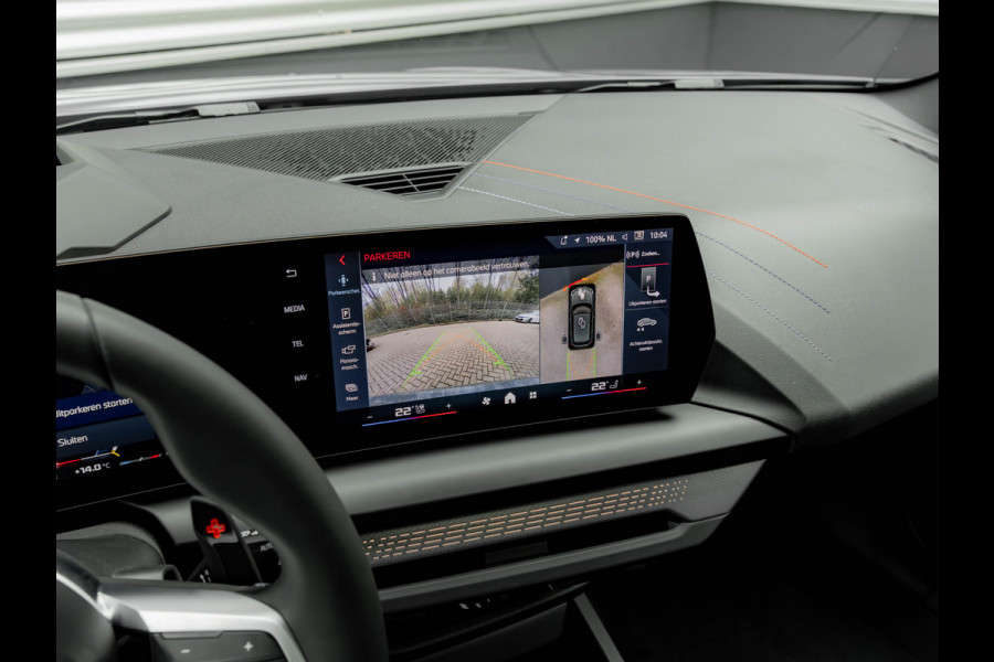 BMW 1-serie M135 xDrive M-Sport Pro - Pano - Harman Kardon - Driving Ass Plus