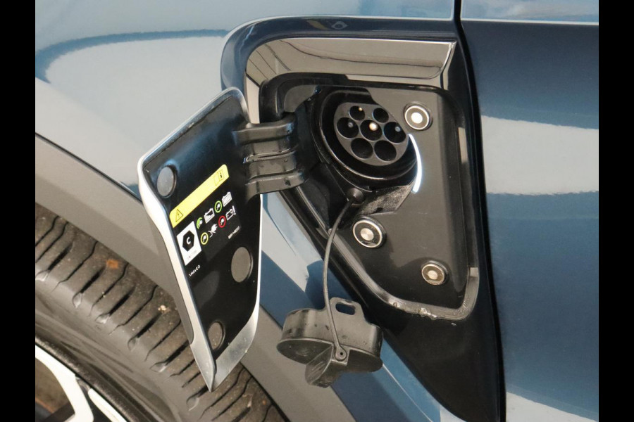 Lynk & Co 01 1.5 Plug In | Panoramadak | Infinity by Harman | Camera | Adaptive cruise | Stoelverwarming | Carplay | Memory | Full LED | PHEV