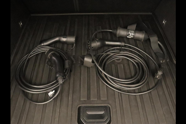 Lynk & Co 01 1.5 Plug In | Panoramadak | Infinity by Harman | Camera | Adaptive cruise | Stoelverwarming | Carplay | Memory | Full LED | PHEV