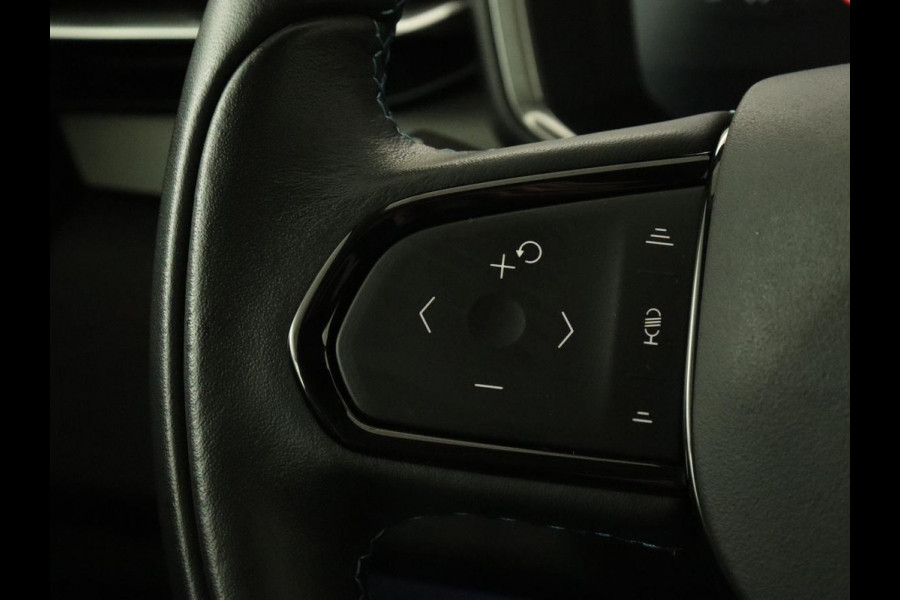 Lynk & Co 01 1.5 Plug In | Panoramadak | Infinity by Harman | Camera | Adaptive cruise | Stoelverwarming | Carplay | Memory | Full LED | PHEV