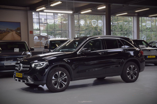 Mercedes-Benz GLC 300e 4MATIC Panoramadak|Dealer onderhouden|ACC|360 view|