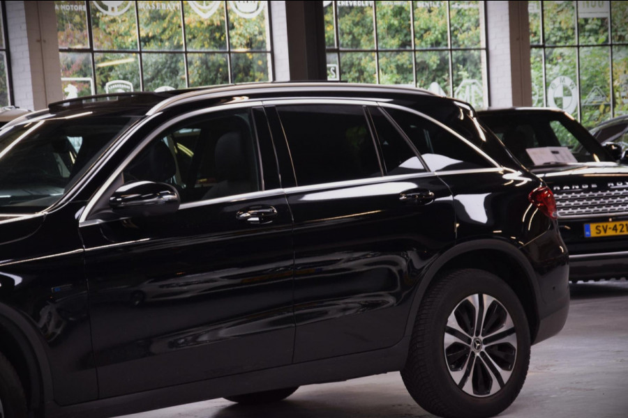 Mercedes-Benz GLC 300e 4MATIC Panoramadak|Dealer onderhouden|ACC|360 view|