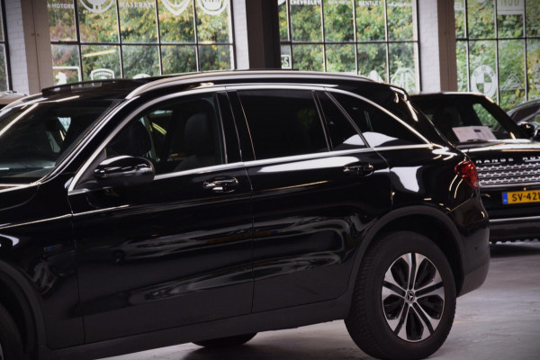 Mercedes-Benz GLC 300e 4MATIC Panoramadak|Dealer onderhouden|ACC|360 view|