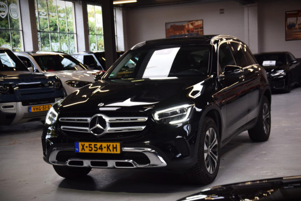 Mercedes-Benz GLC 300e 4MATIC Panoramadak|Dealer onderhouden|ACC|360 view|
