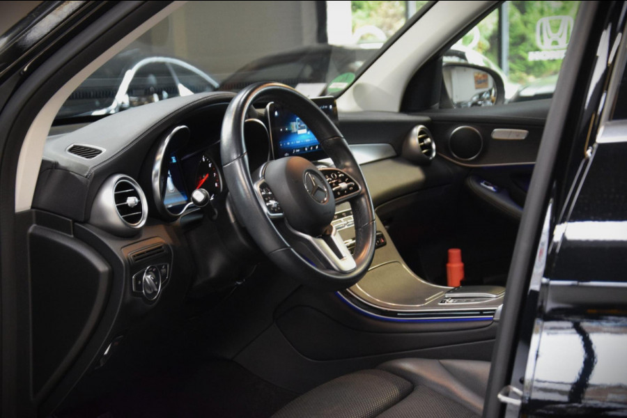 Mercedes-Benz GLC 300e 4MATIC Panoramadak|Dealer onderhouden|ACC|360 view|