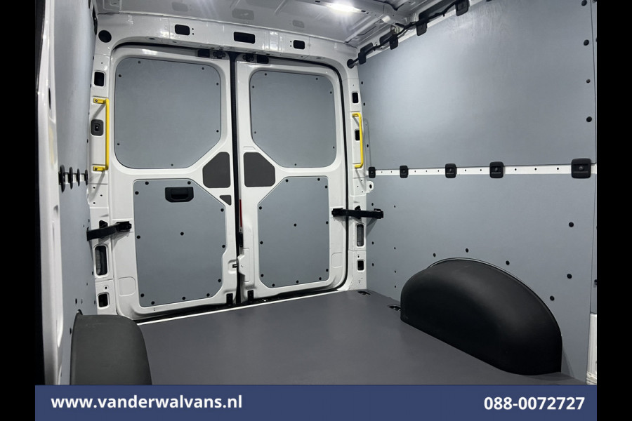 Volkswagen Crafter 2.0 TDI L3H2 L2H1 Euro6 Airco | Camera | Apple Carplay | Android Auto | Parkeersensoren Bijrijdersbank