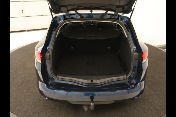 Renault Mégane 1.3 TCe Business Zen | Trekhaak | Camera | Carplay | Keyless | Navigatie | Full LED | Parkeerhulp | Cruise control | Climate control