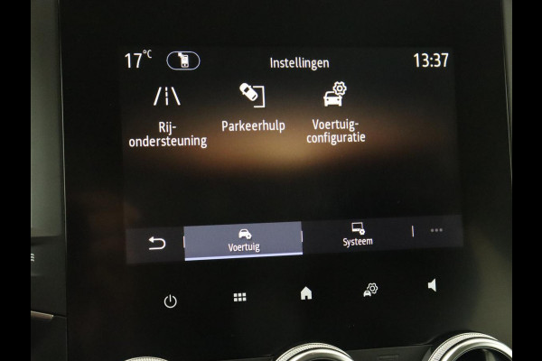 Renault Mégane 1.3 TCe Business Zen | Trekhaak | Camera | Carplay | Keyless | Navigatie | Full LED | Parkeerhulp | Cruise control | Climate control