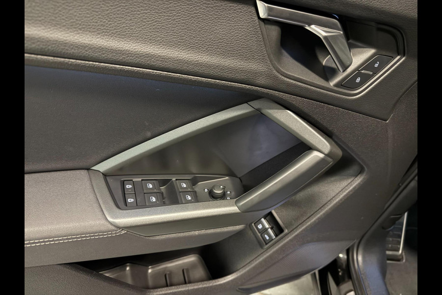 Audi Q3 Sportback 45 TFSI e 2 X S-LINE BLACK-LINE 20'' NAVI/DAB/CARPLAY/CAM/CRUISE/LED/ECC/PDC///