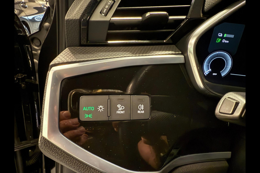 Audi Q3 Sportback 45 TFSI e 2 X S-LINE BLACK-LINE 20'' NAVI/DAB/CARPLAY/CAM/CRUISE/LED/ECC/PDC///