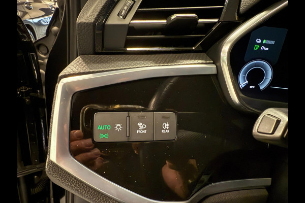 Audi Q3 Sportback 45 TFSI e 2 X S-LINE BLACK-LINE 20'' NAVI/DAB/CARPLAY/CAM/CRUISE/LED/ECC/PDC///