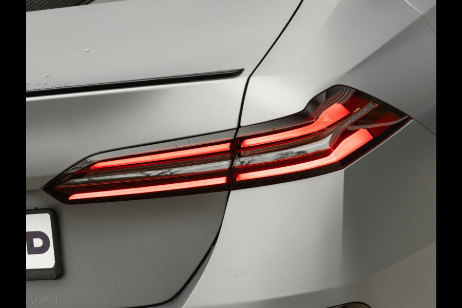 BMW i5 eDrive40 M-Sport Pro - Pano - Trekhaak - Driving Ass Prof - Stoelventilatie